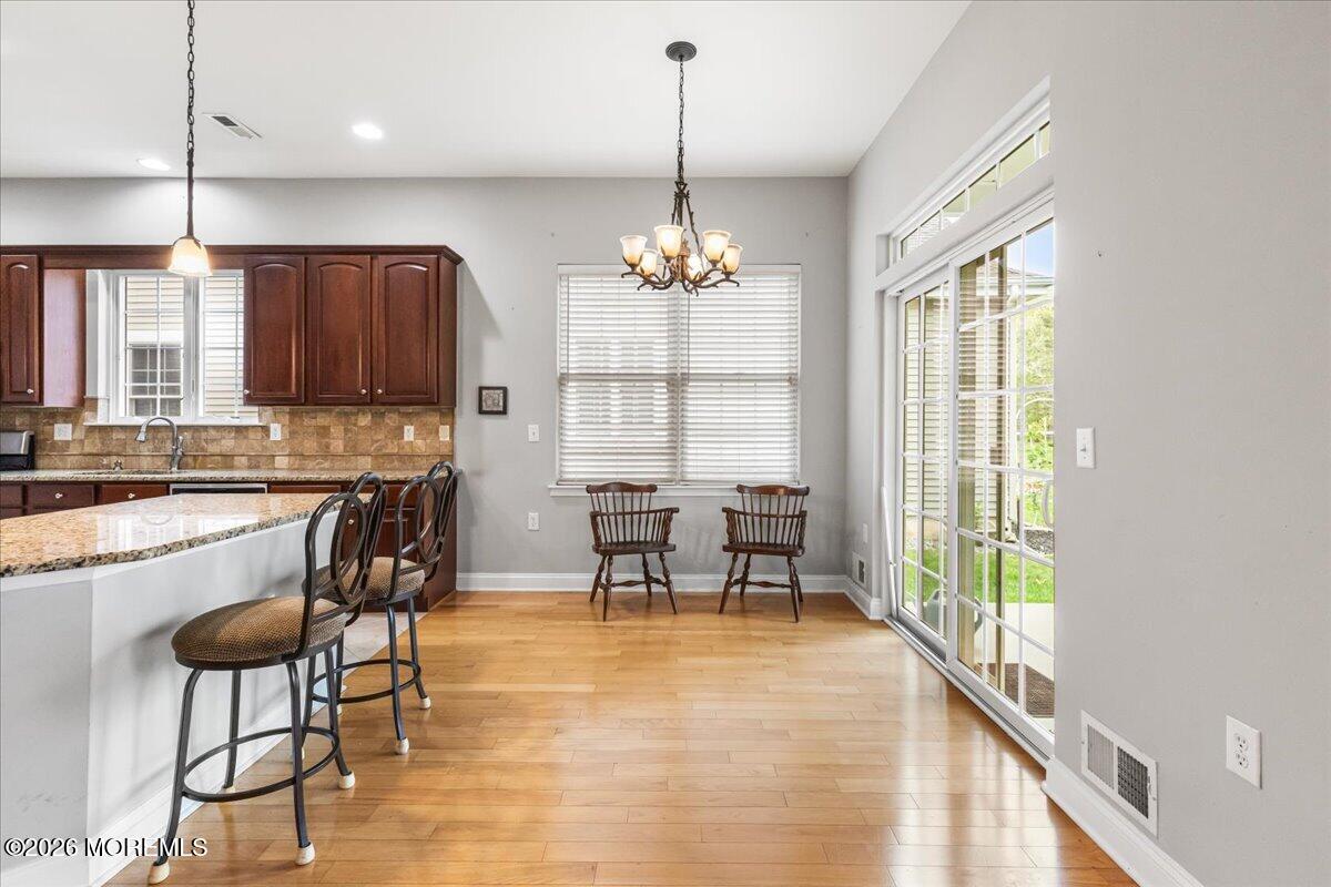 11 Congressional Road Jackson, NJ 08527 - Photo 22 of 53 26-Breakfast Area