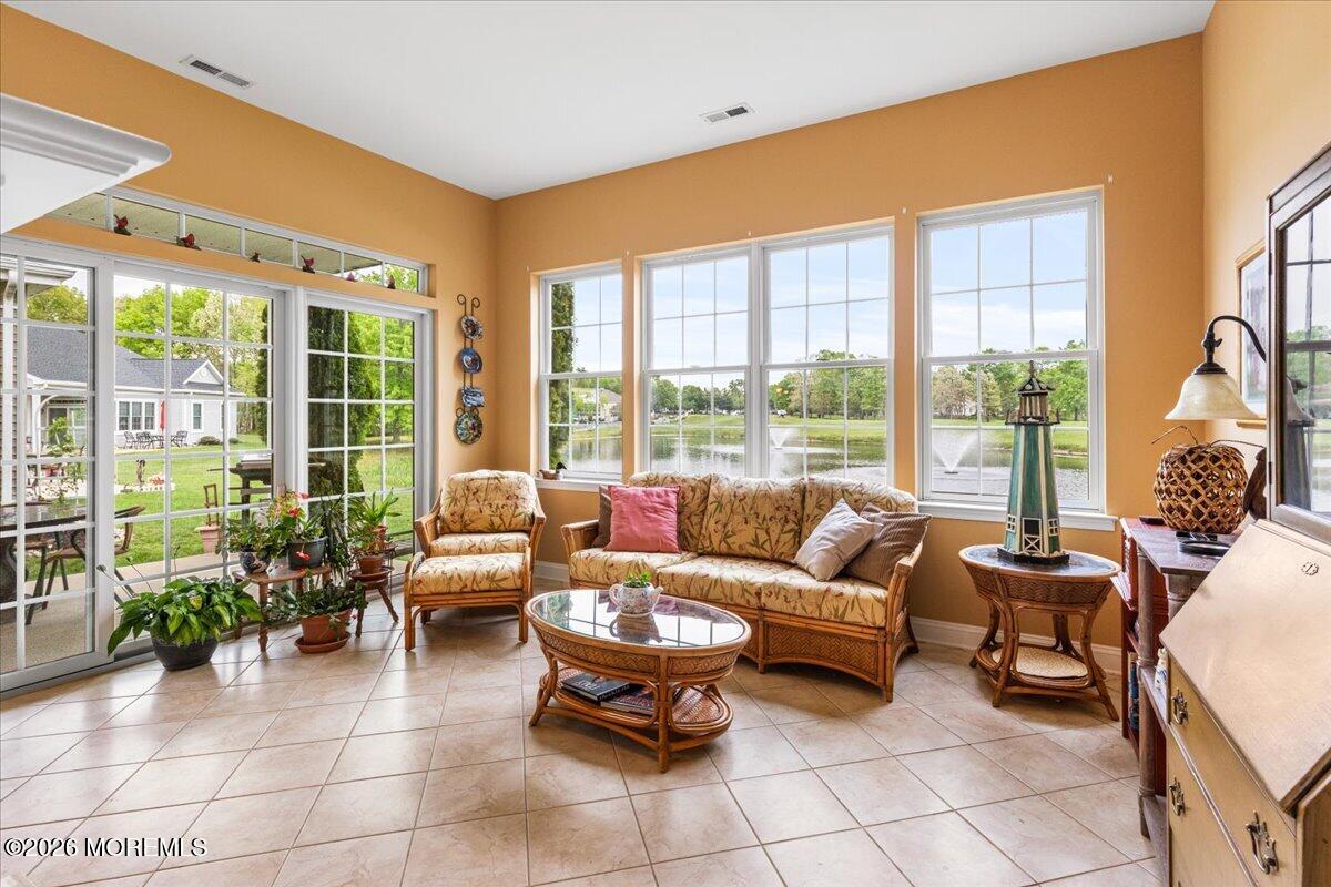 11 Congressional Road Jackson, NJ 08527 - Photo 24 of 53 28-Sun Room
