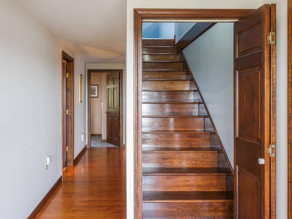 419 Pemaquid Harbor Road Pemaquid, ME 04558 - Photo 28 of 34 Stairway to bonus room on third floor
