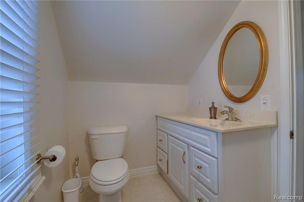 50180 Callens Road Chesterfield, MI 48047 - Photo 22 of 33