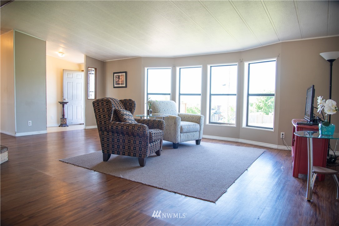 5594 Seavue Road Birch Bay, WA 98230 - Photo 3 of 23 Gallery Image 3