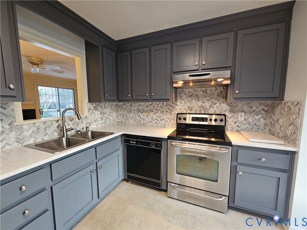 8002 Galaxie Circle Henrico, VA 23228 - Photo 15 of 49 a kitchen with granite countertop cabinets stainless steel appliances and sink