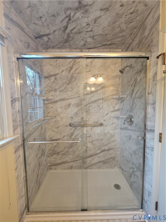 8002 Galaxie Circle Henrico, VA 23228 - Photo 28 of 49 a bathroom with a shower