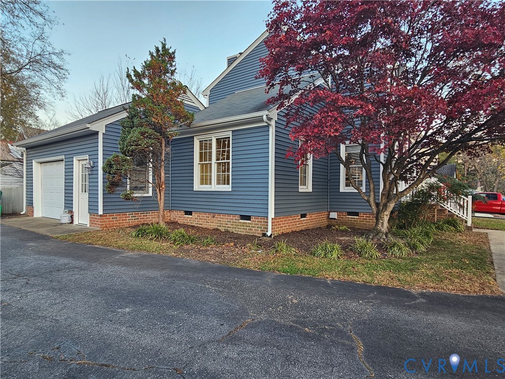 8002 Galaxie Circle Henrico, VA 23228 - Photo 5 of 49 a house with a outdoor space