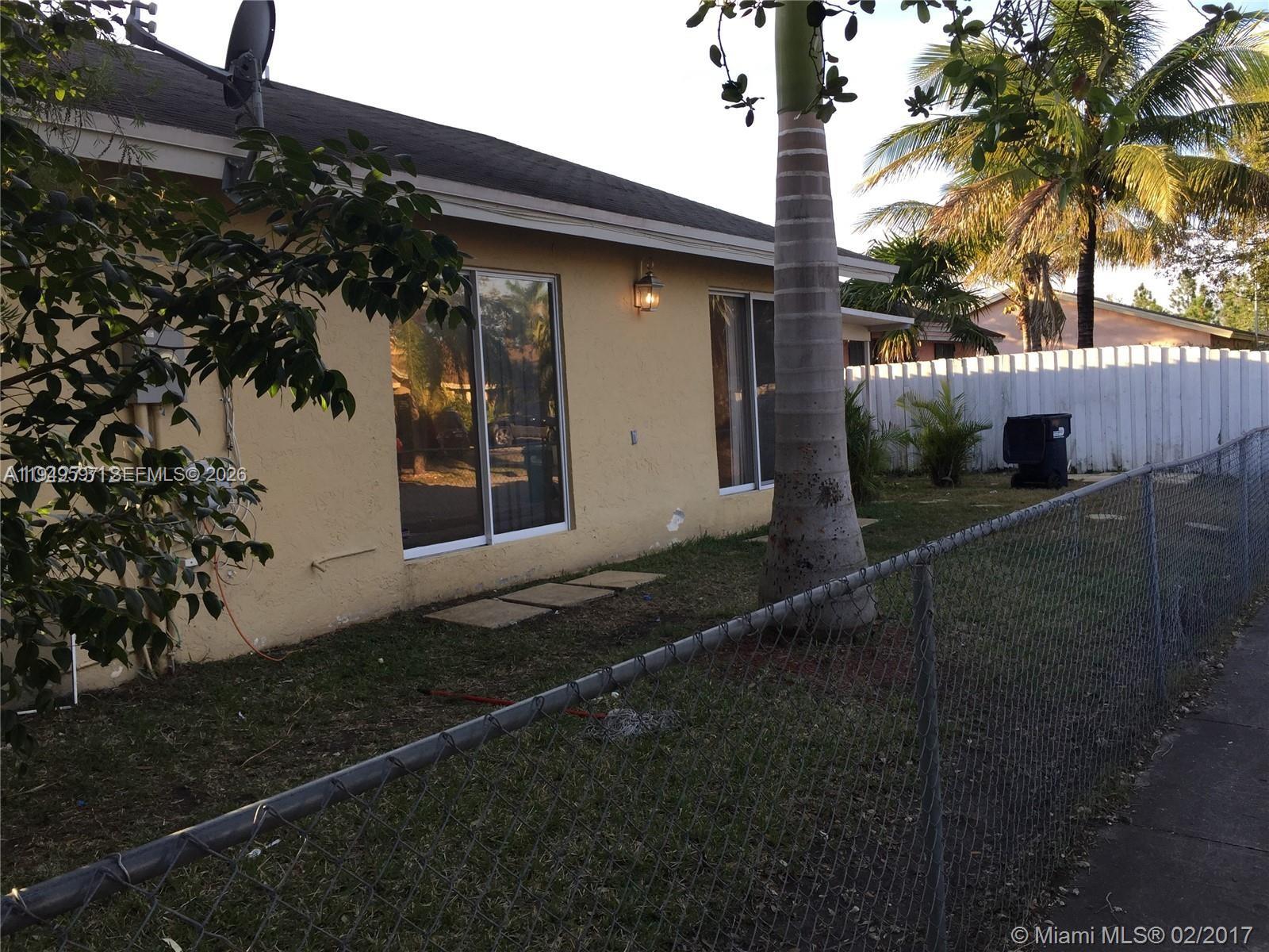 16345 Southwest 303rd Street Homestead, FL 33033 - Photo 2 of 8