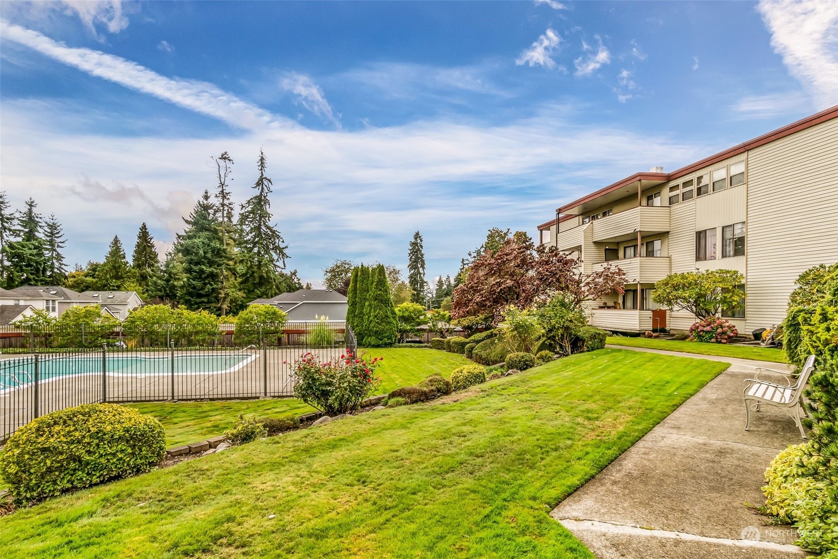8516 196th Street Southwest, Unit 103 Edmonds, WA 98026 - Photo 25 of 31 Gallery Image 25