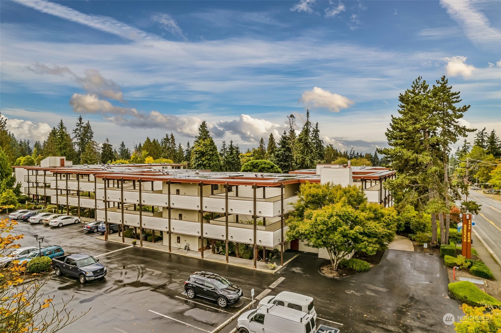 8516 196th Street Southwest, Unit 103 Edmonds, WA 98026 - Photo 27 of 31 Gallery Image 27