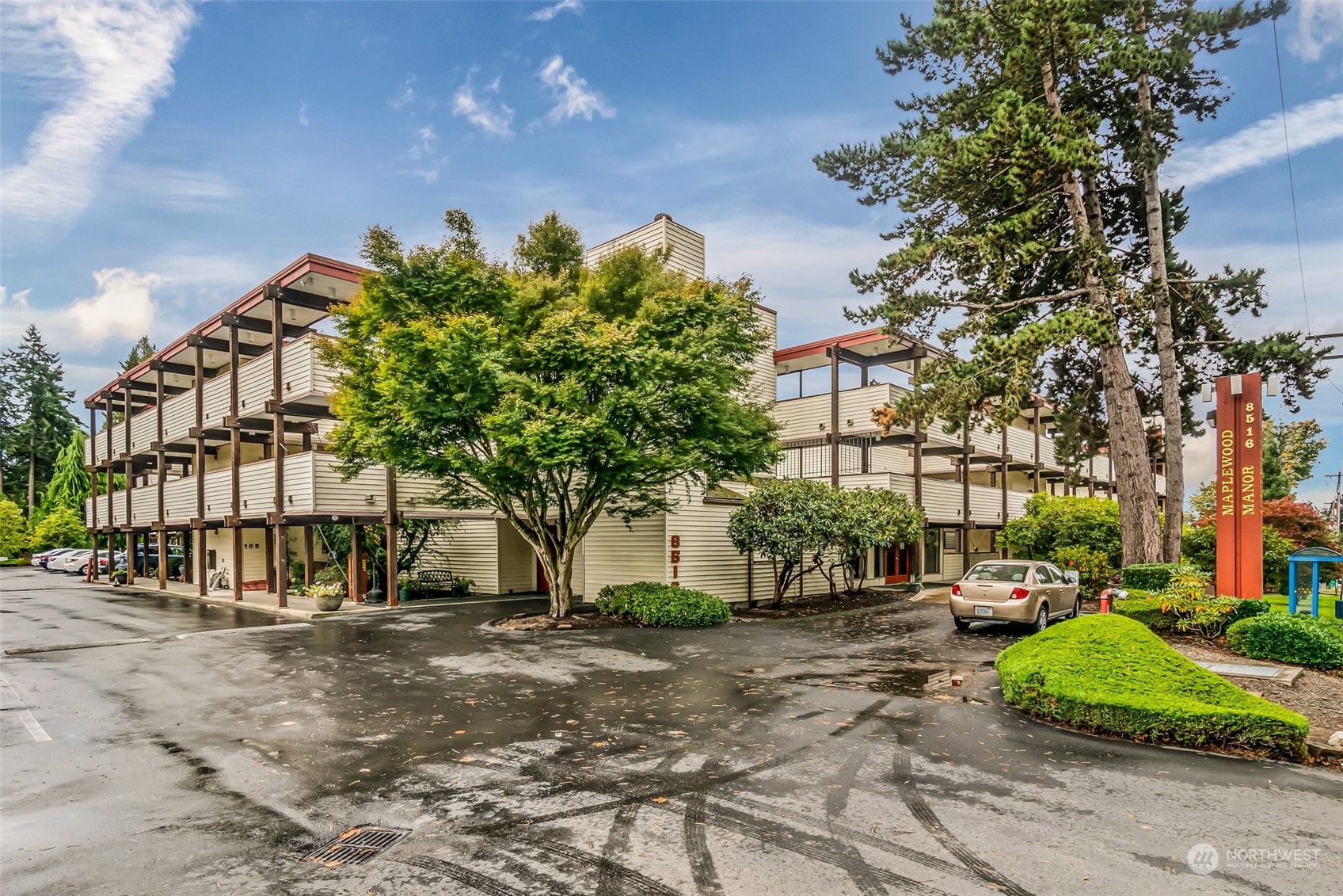 8516 196th Street Southwest, Unit 103 Edmonds, WA 98026 - Photo 28 of 31 Gallery Image 28