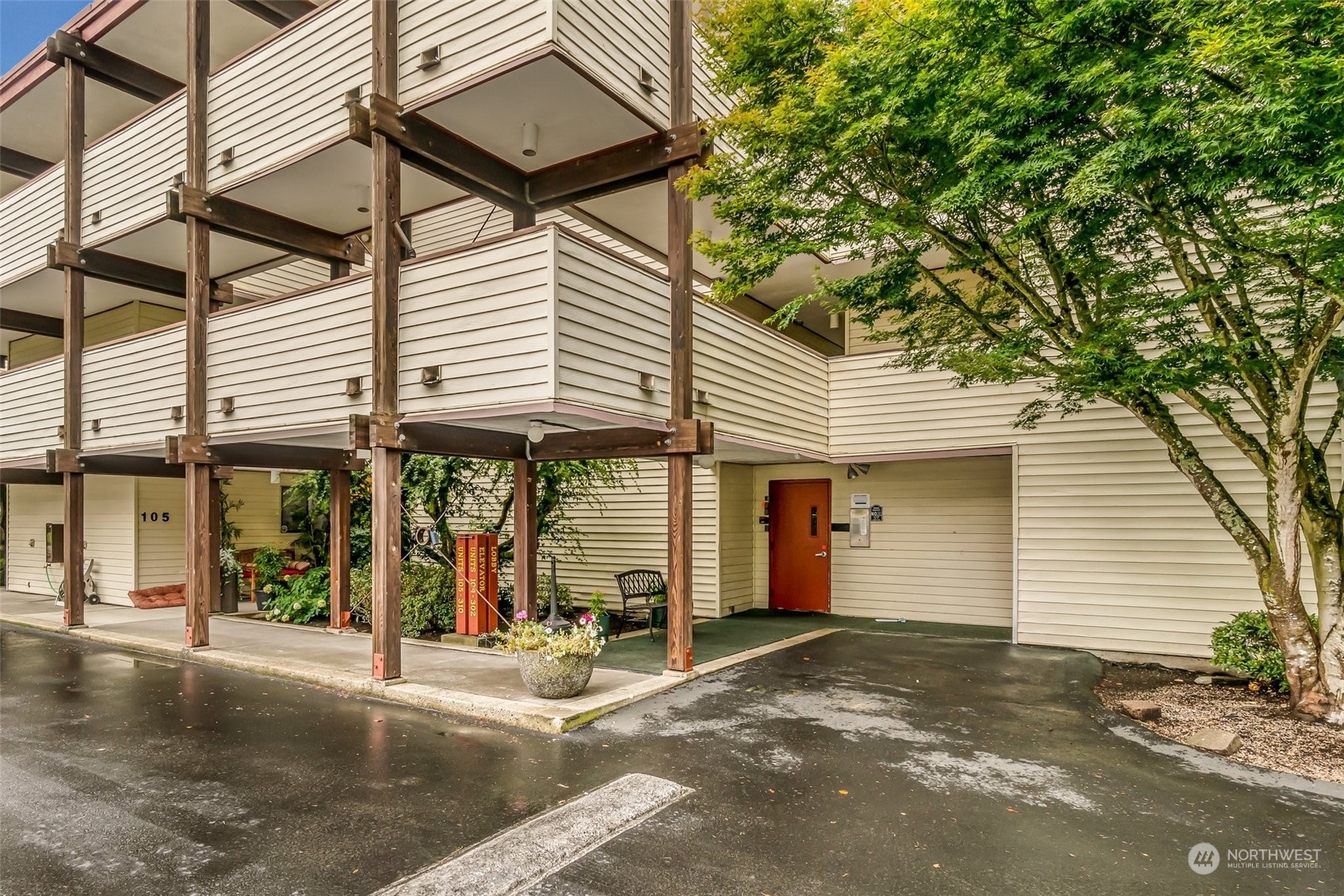 8516 196th Street Southwest, Unit 103 Edmonds, WA 98026 - Photo 30 of 31 Gallery Image 30