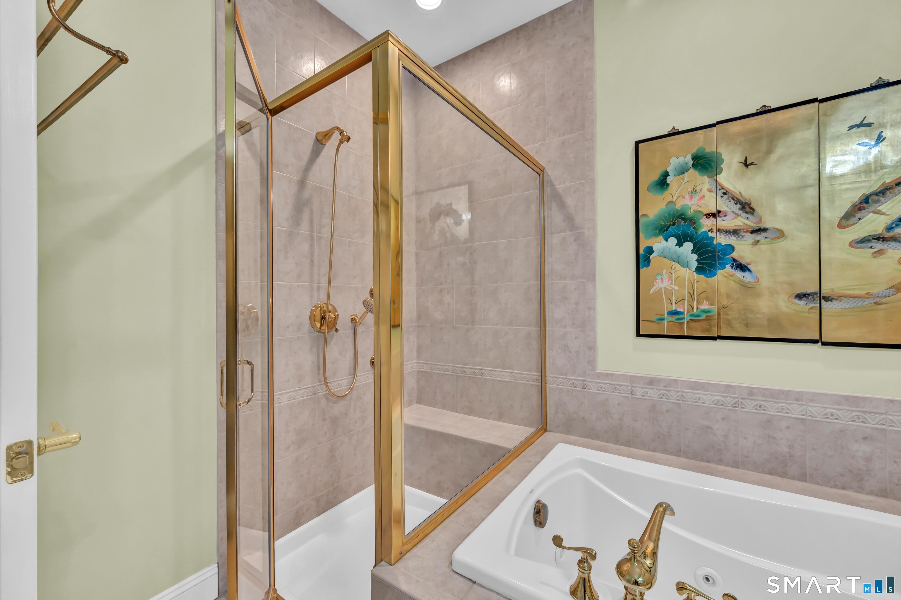 10 Hayestown Road, Unit 321 Danbury, CT 06811 - Photo 23 of 39 a bathroom with a bathtub and a shower