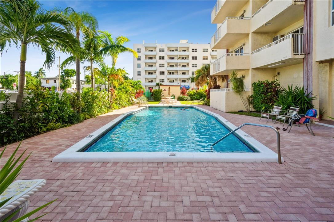 200 South Birch Road, Unit 612 Fort Lauderdale, FL 33316 - Photo 30 of 32 a view of a pathway both side of building