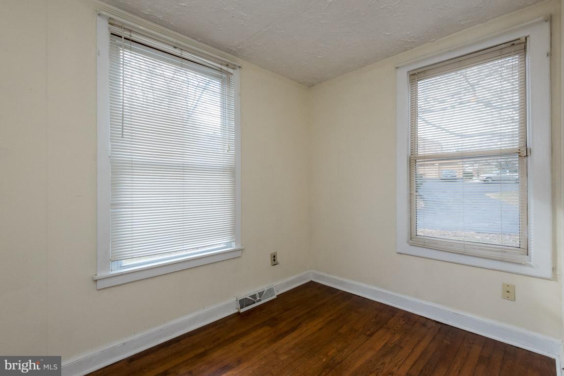 7601 Brooklyn Bridge Road Laurel, MD 20707 - Photo 13 of 21 Bedroom