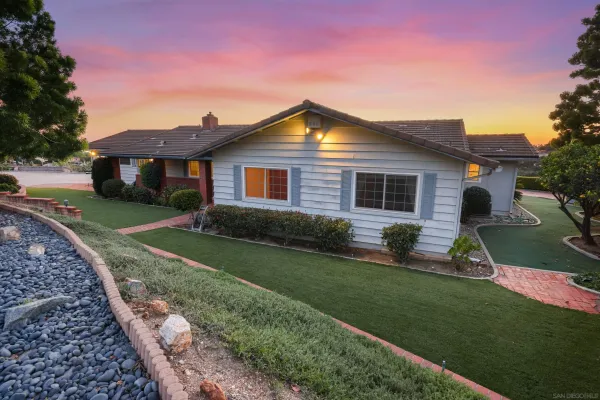 $1,080,773 | 9515 Bonnie Lynn Way, La Mesa, CA 91941