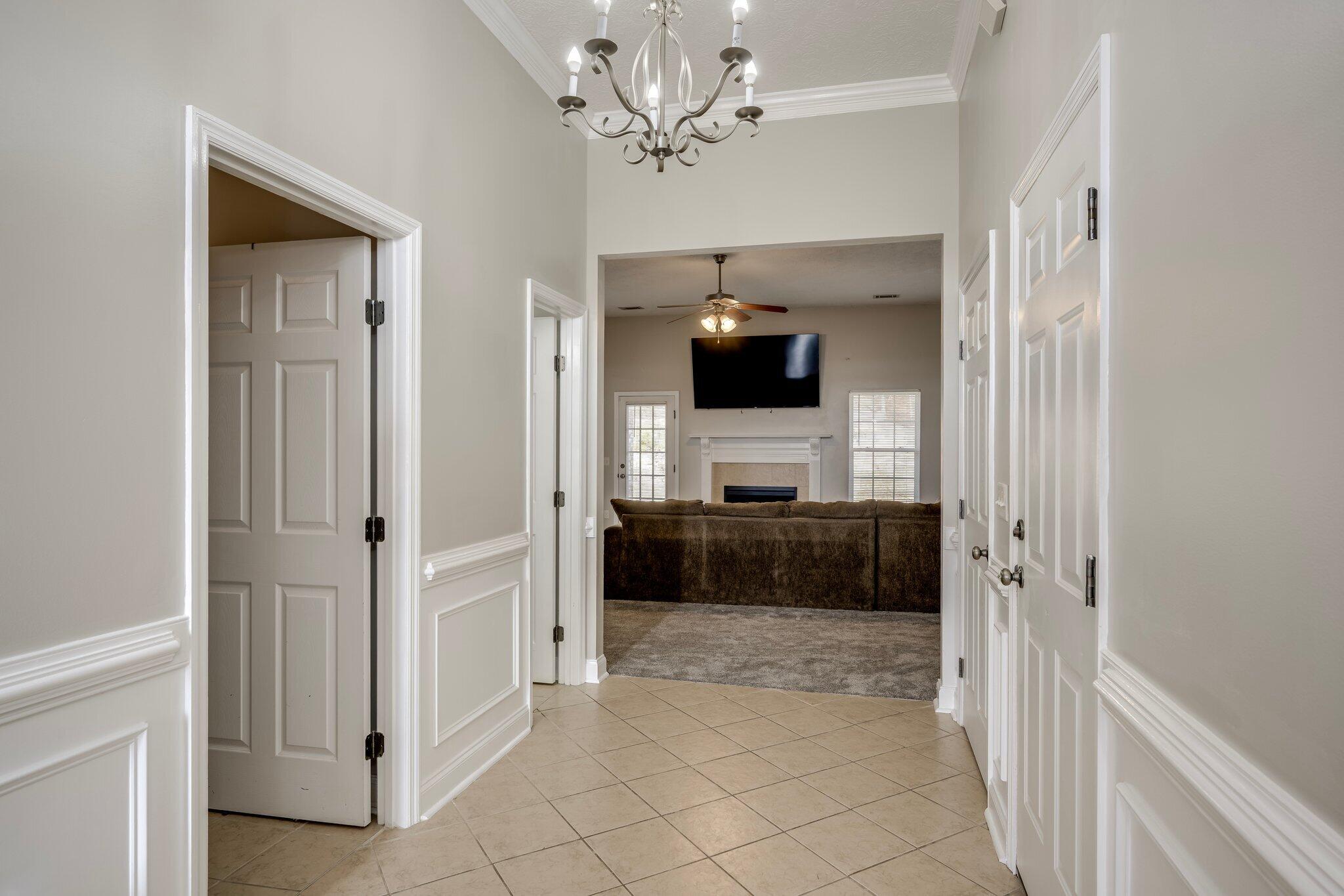 4545 Logans Way Augusta, GA 30909 - Photo 4 of 32 004- (17)