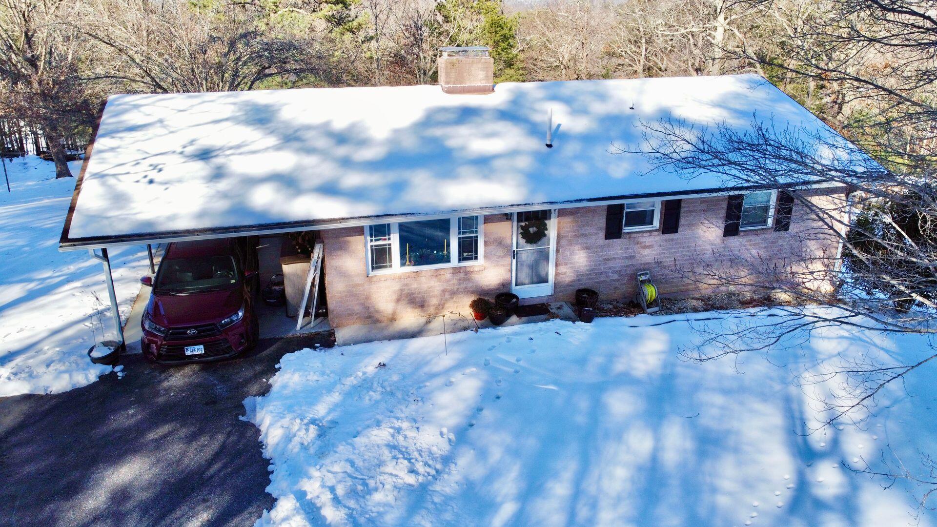 4503 Keefer Road Roanoke, VA 24018 - Photo 3 of 92 2