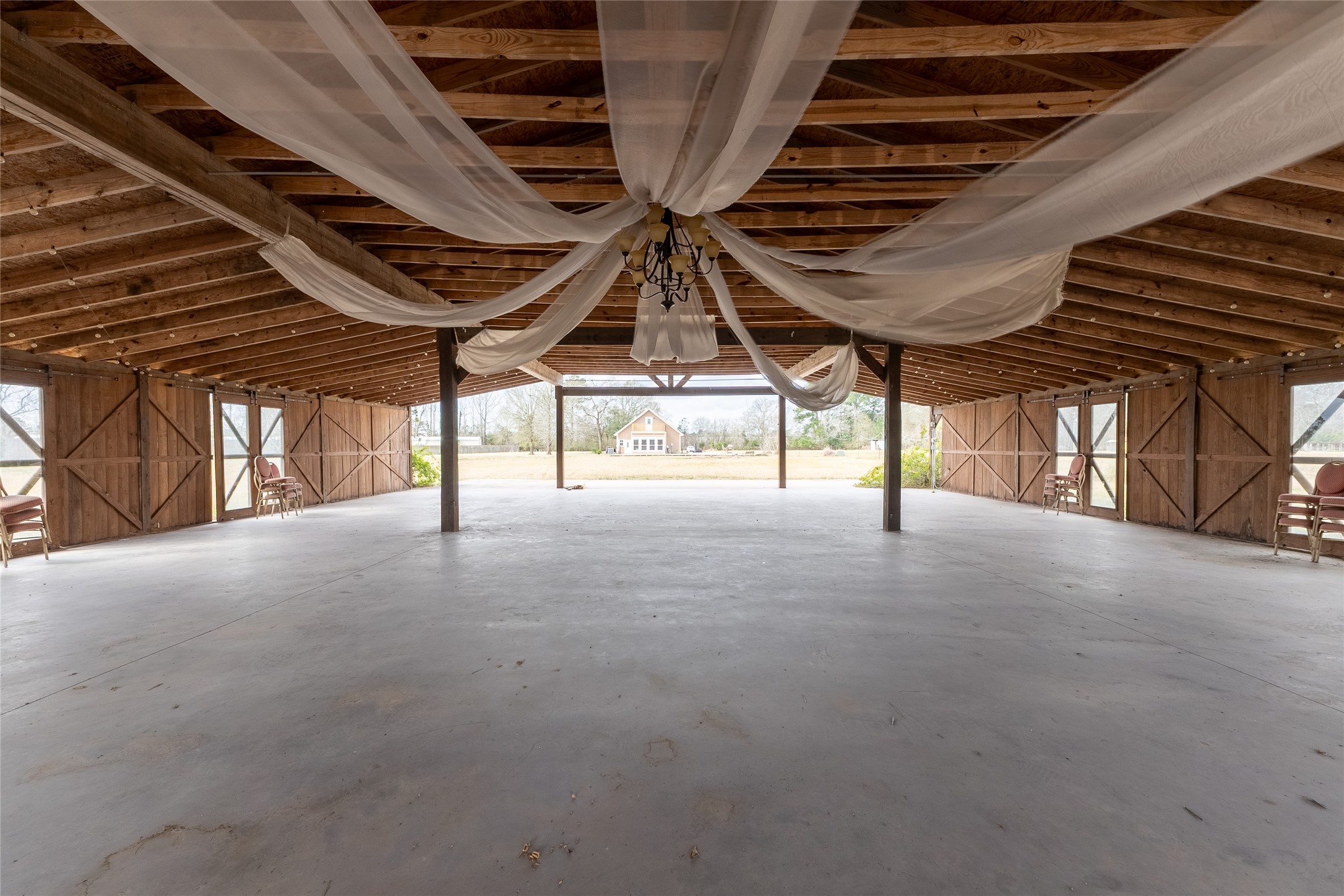 105 County Road 2239 Cleveland, TX 77327 - Photo 26 of 28