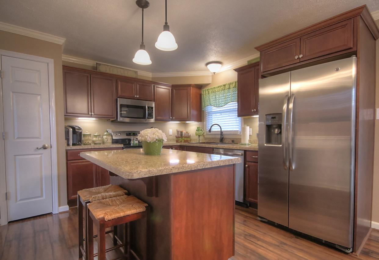 3503 Boston Road Lexington, KY 40503 - Photo 2 of 22 Updated lighting and nice size pantry!