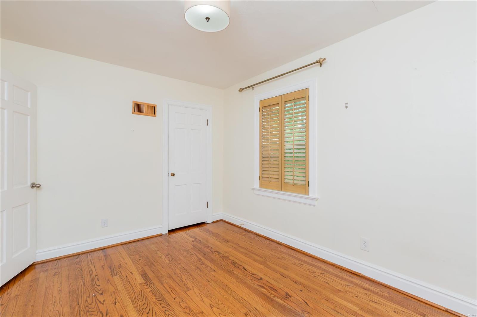 8060 Audrain Drive St. Louis, MO 63121 - Photo 16 of 26