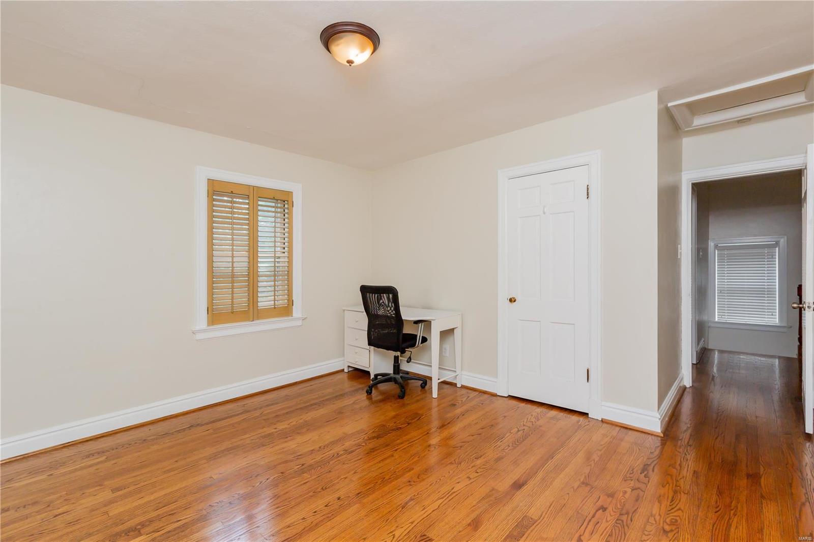 8060 Audrain Drive St. Louis, MO 63121 - Photo 19 of 26