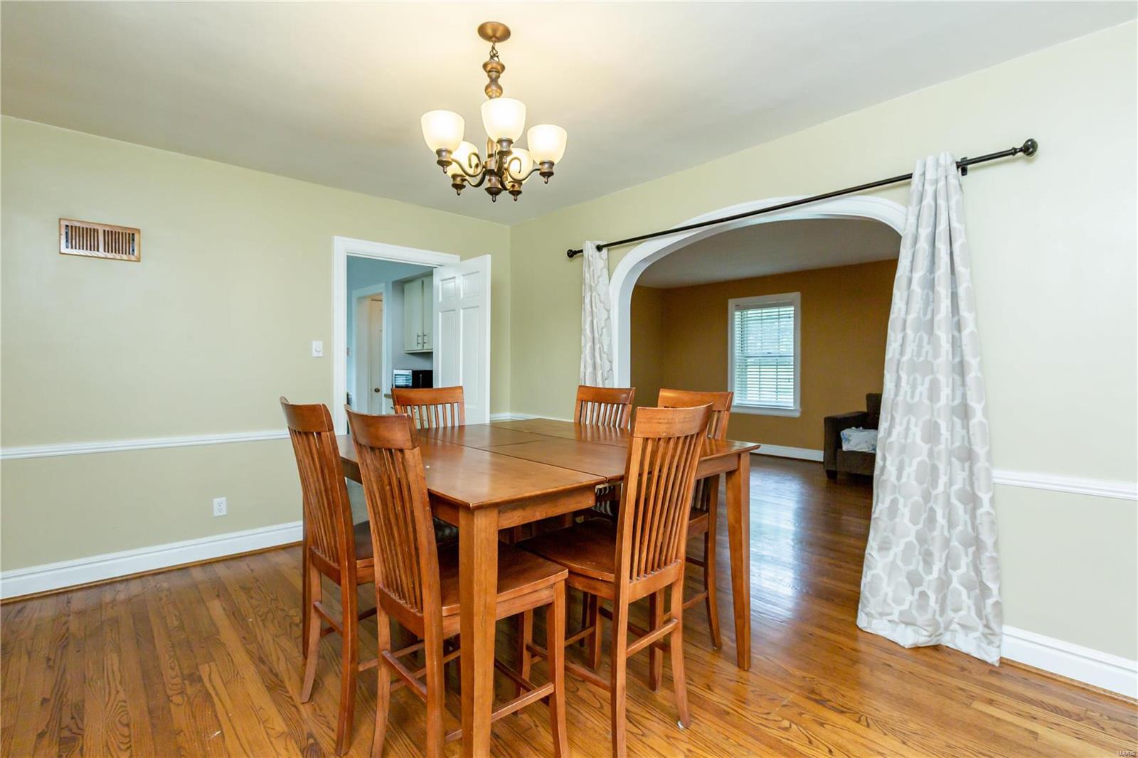 8060 Audrain Drive St. Louis, MO 63121 - Photo 7 of 26