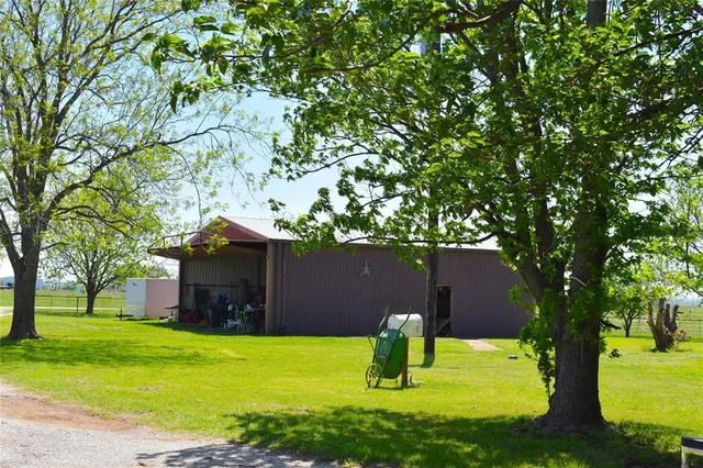 $949,900 | 4820 Highway 16, Loving, TX 76460