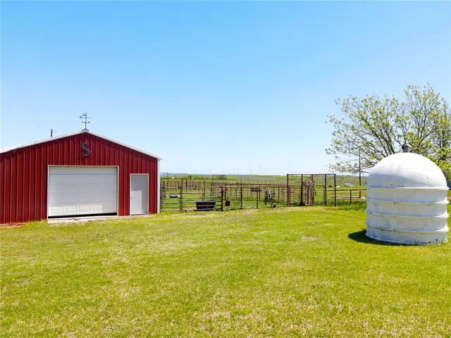 $949,900 | 4820 Highway 16, Loving, TX 76460
