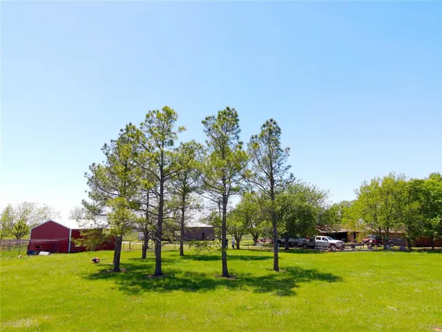 $949,900 | 4820 Highway 16, Loving, TX 76460
