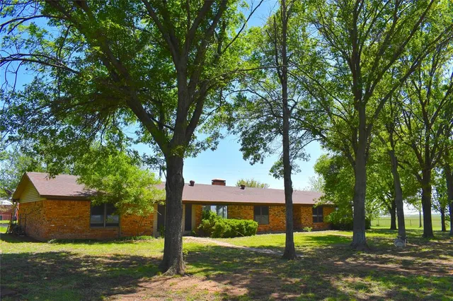 $949,900 | 4820 Highway 16, Loving, TX 76460