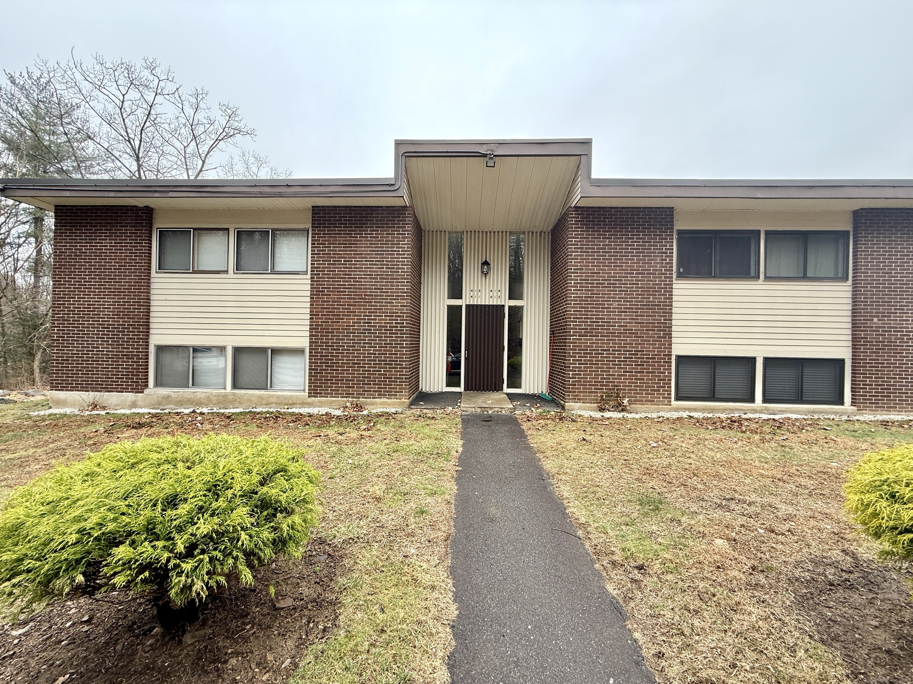229 Bacon Pond Road, Unit 411 Woodbury, CT 06798 - Photo 1 of 1