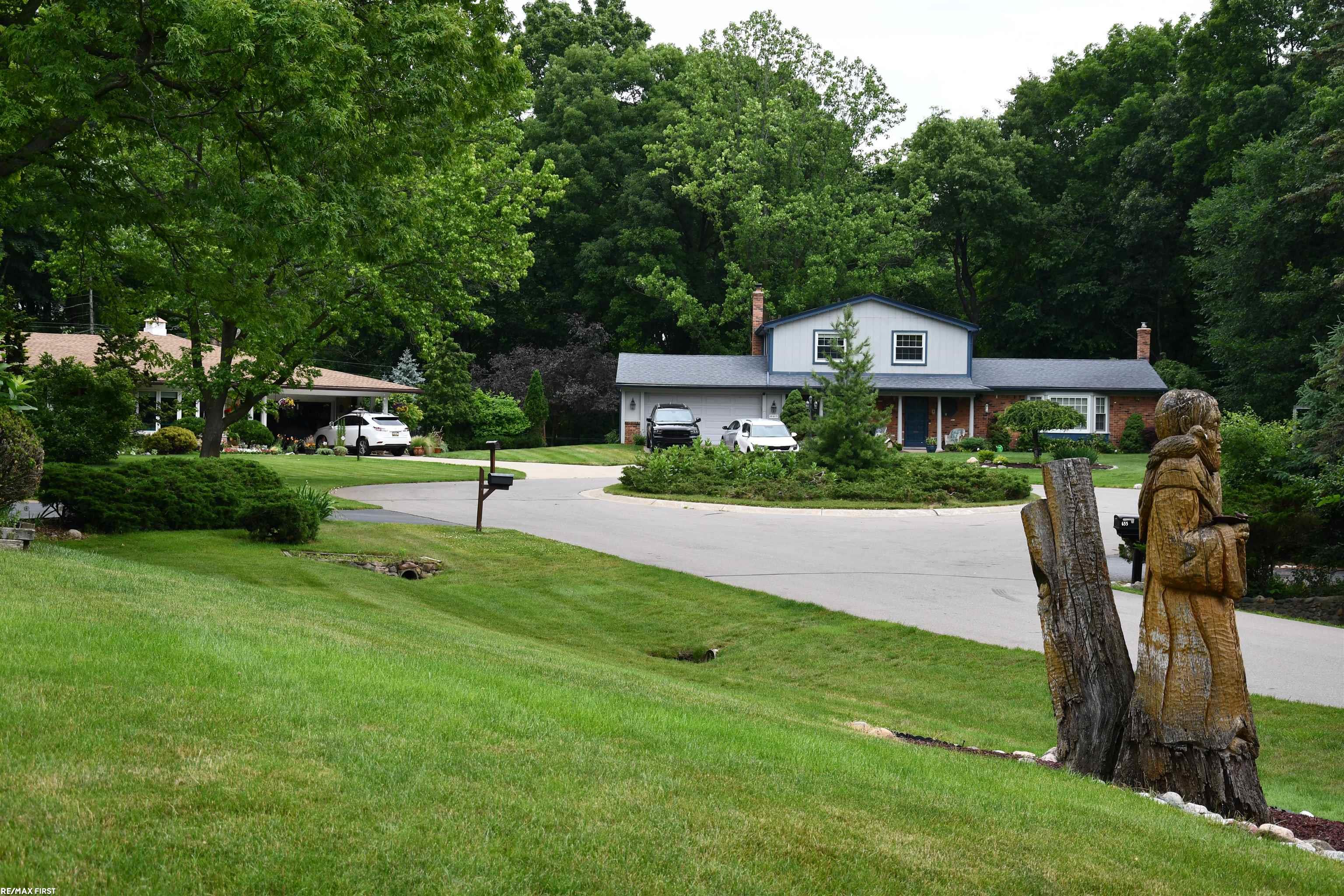 633 Lynndale Drive Rochester, MI 48309 - Photo 31 of 32 50117772-30.JPG