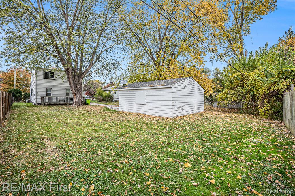 16244 East 10 Mile Road Eastpointe, MI 48021 - Photo 15 of 16 Gallery Image 15