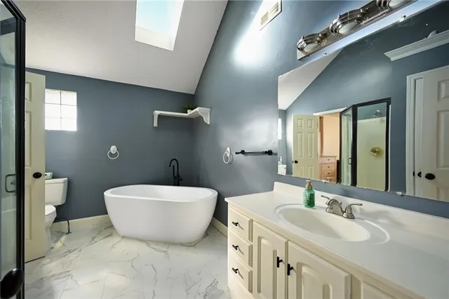 $425,000 | 19401 East 217th Street, Harrisonville, MO 64701