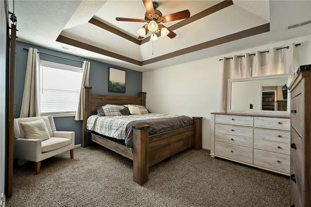 $425,000 | 19401 East 217th Street, Harrisonville, MO 64701