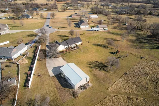 $425,000 | 19401 East 217th Street, Harrisonville, MO 64701