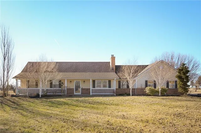 $425,000 | 19401 East 217th Street, Harrisonville, MO 64701