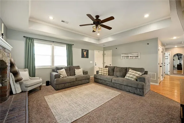 $425,000 | 19401 East 217th Street, Harrisonville, MO 64701