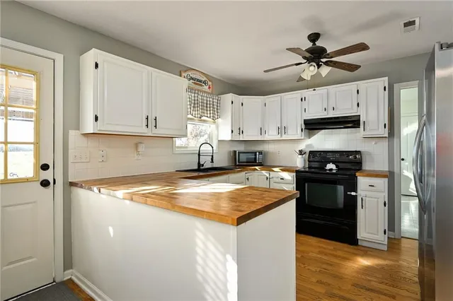 $425,000 | 19401 East 217th Street, Harrisonville, MO 64701