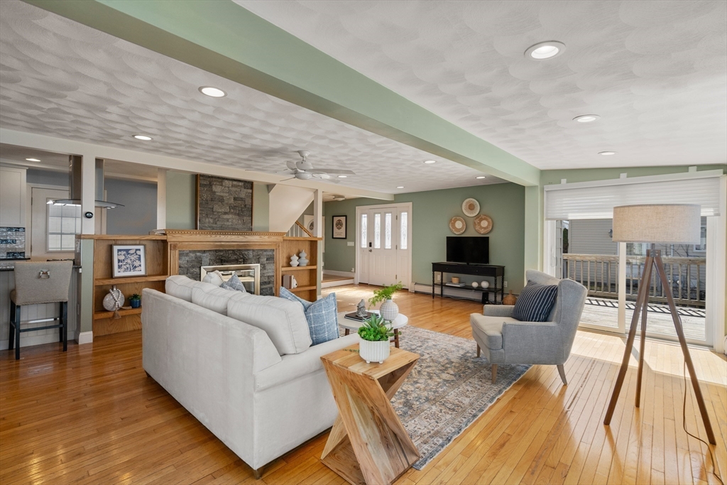43 Maple Avenue Nahant, MA 01908 - Photo 11 of 34