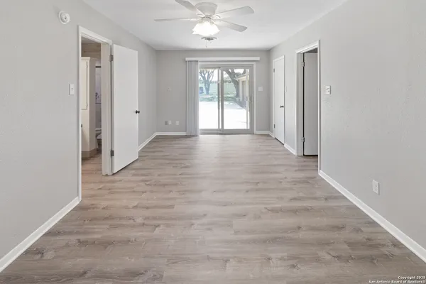 $320,000 | 510 East Inez Street, Beeville, TX 78102