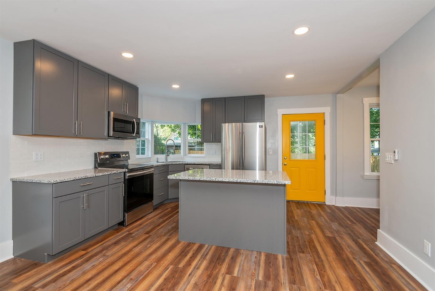 B Madison Road Cincinnati, OH 45227 - Photo 7 of 24