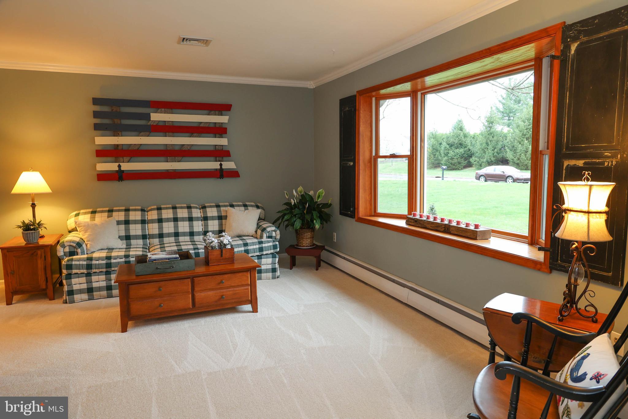 1954 Lafayette Road Lansdale, PA 19446 - Photo 6 of 29 Livg rm with new carpeting & Andersen Bay Window