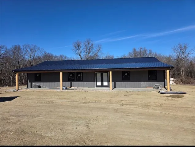 $550,000 | 7266 Northwest State Rte Ff, Adrian, MO 64720