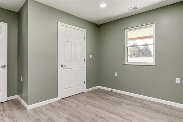 $550,000 | 7266 Northwest State Rte Ff, Adrian, MO 64720