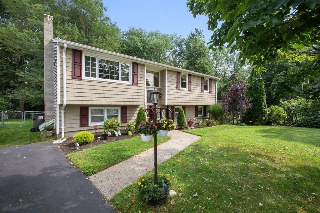 49 Eleanor Road Raynham, MA 02767 - Photo 1 of 29 Gallery Image 1