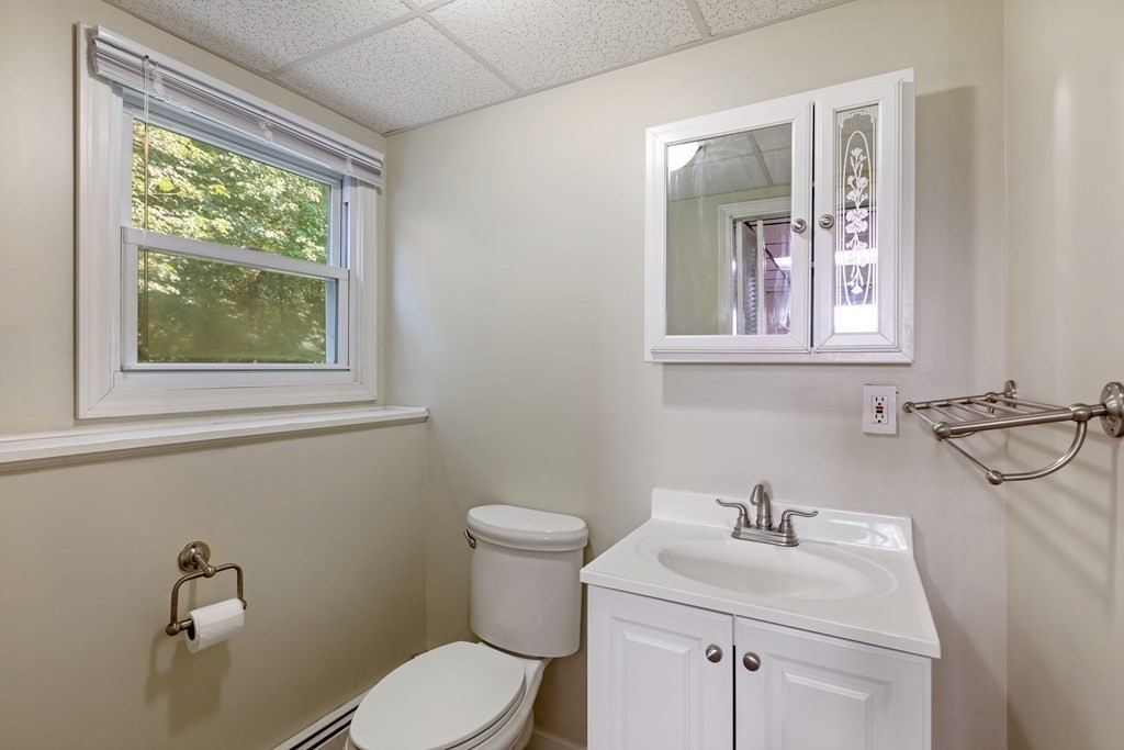 49 Eleanor Road Raynham, MA 02767 - Photo 24 of 29 Gallery Image 24