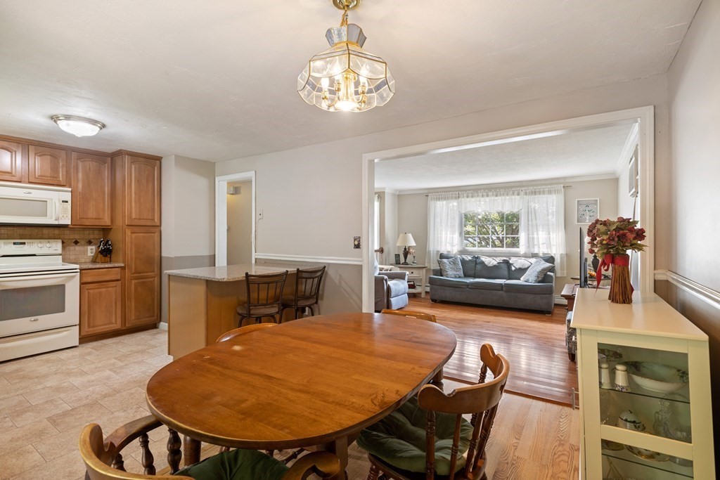 49 Eleanor Road Raynham, MA 02767 - Photo 7 of 29 Gallery Image 7