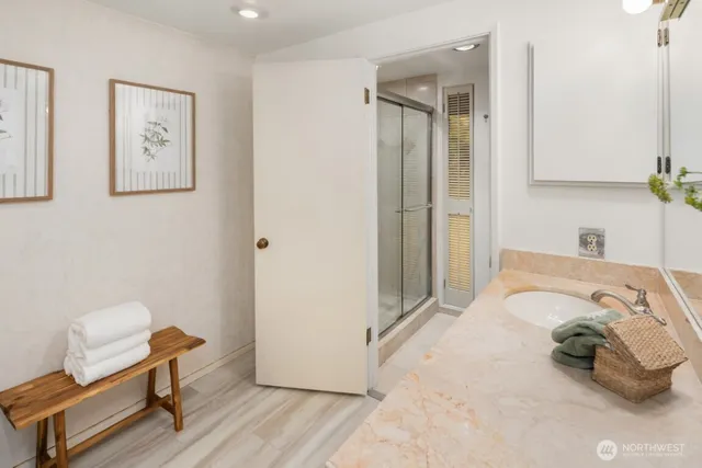 $7,500 | 4723 Lakehurst Lane Southeast, Bellevue, WA 98006