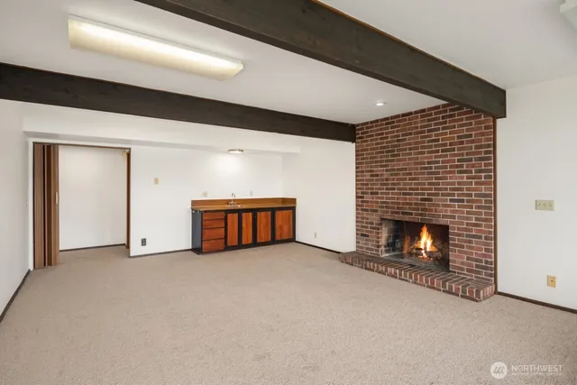 $7,500 | 4723 Lakehurst Lane Southeast, Bellevue, WA 98006