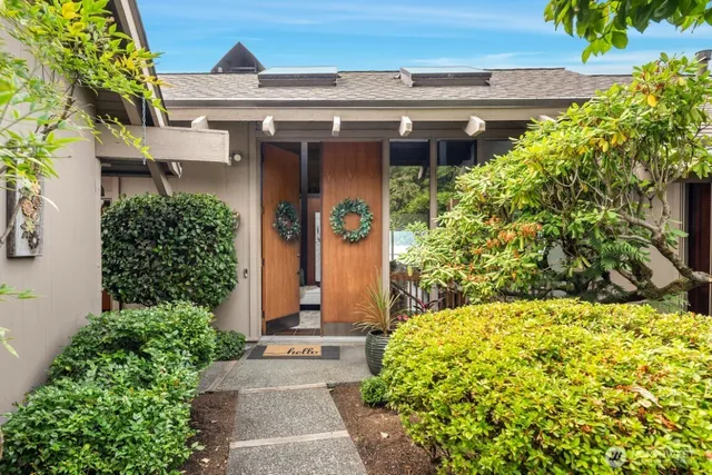 $7,500 | 4723 Lakehurst Lane Southeast, Bellevue, WA 98006