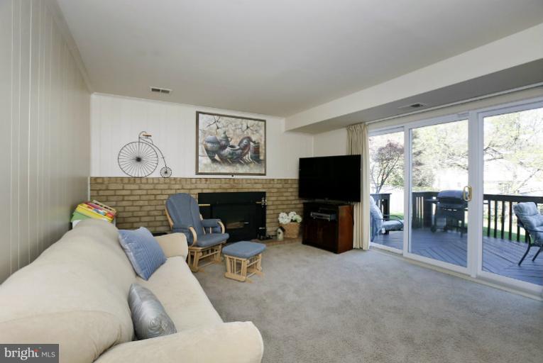 12908 Tamarack Road Silver Spring, MD 20904 - Photo 10 of 20 Family Room